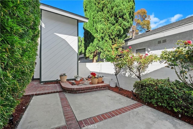 9 Aberdeen St, Irvine, CA 92620 - view of patio