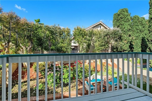 9 Aberdeen St, Irvine, CA 92620 - view of balcony