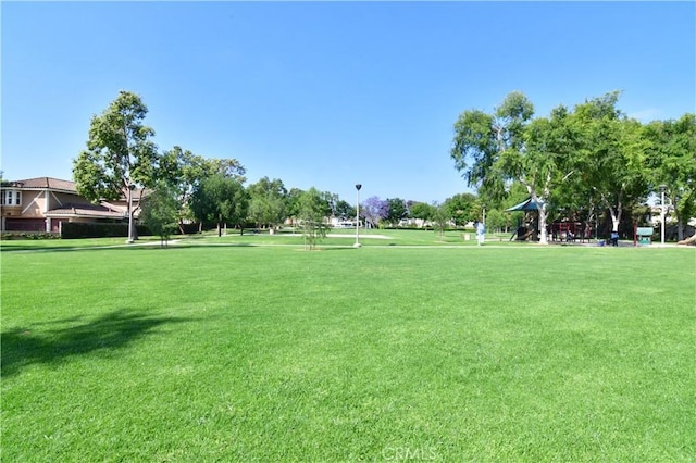 9 Aberdeen St, Irvine, CA 92620 - view of property's community with a lawn