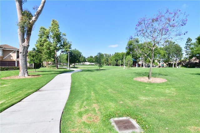 9 Aberdeen St, Irvine, CA 92620 - view of property's community with a yard