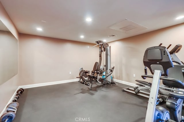6938 Laurel Canyon Blvd Unit 101, North Hollywood, CA 91605 - workout area with recessed lighting and baseboards