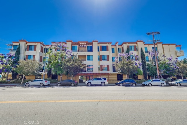 6938 Laurel Canyon Blvd Unit 101, North Hollywood, CA 91605 - photo 1