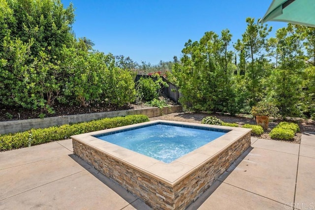 16210 Bluestar Way, San Diego, CA 92127 - view of pool with an in-ground hot tub