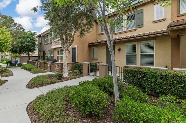 10667 Golden Willow Unit 152, San Diego, CA 92130 - view of home's community featuring a gate