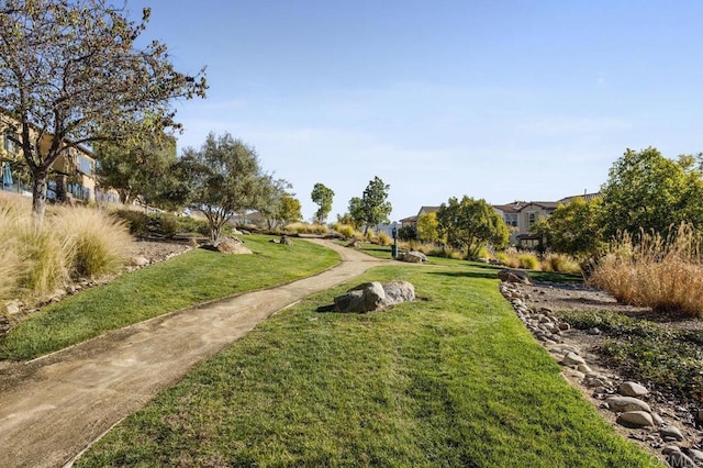 16755 Coyote Bush Dr Unit 15, San Diego, CA 92127 - surrounding community with a yard