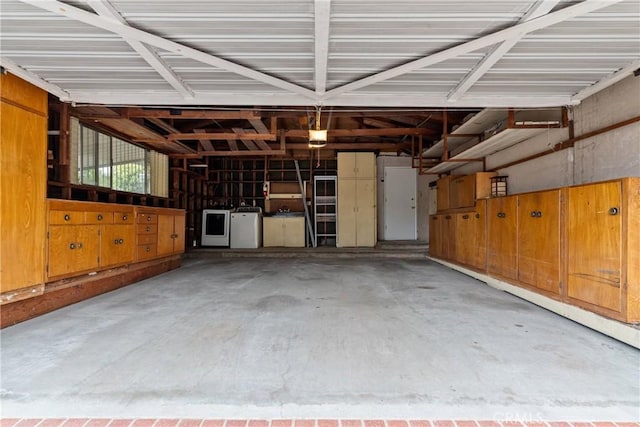 12319 Aneta St, Culver City, CA 90230 - garage featuring independent washer and dryer