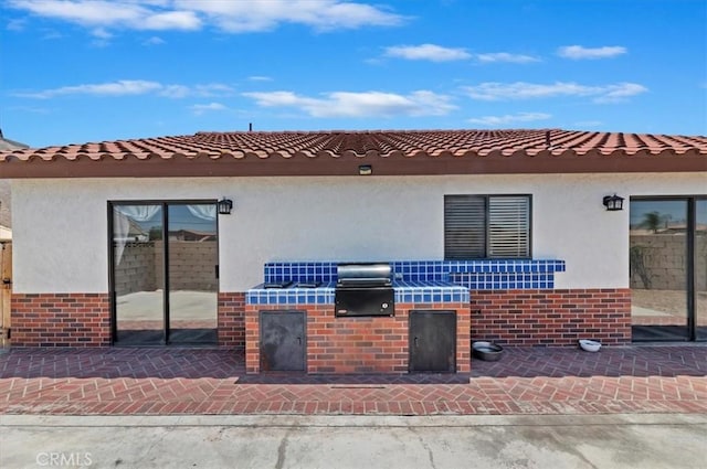 3920 Roxbury Dr, Hemet, CA 92545 - view of patio with area for grilling