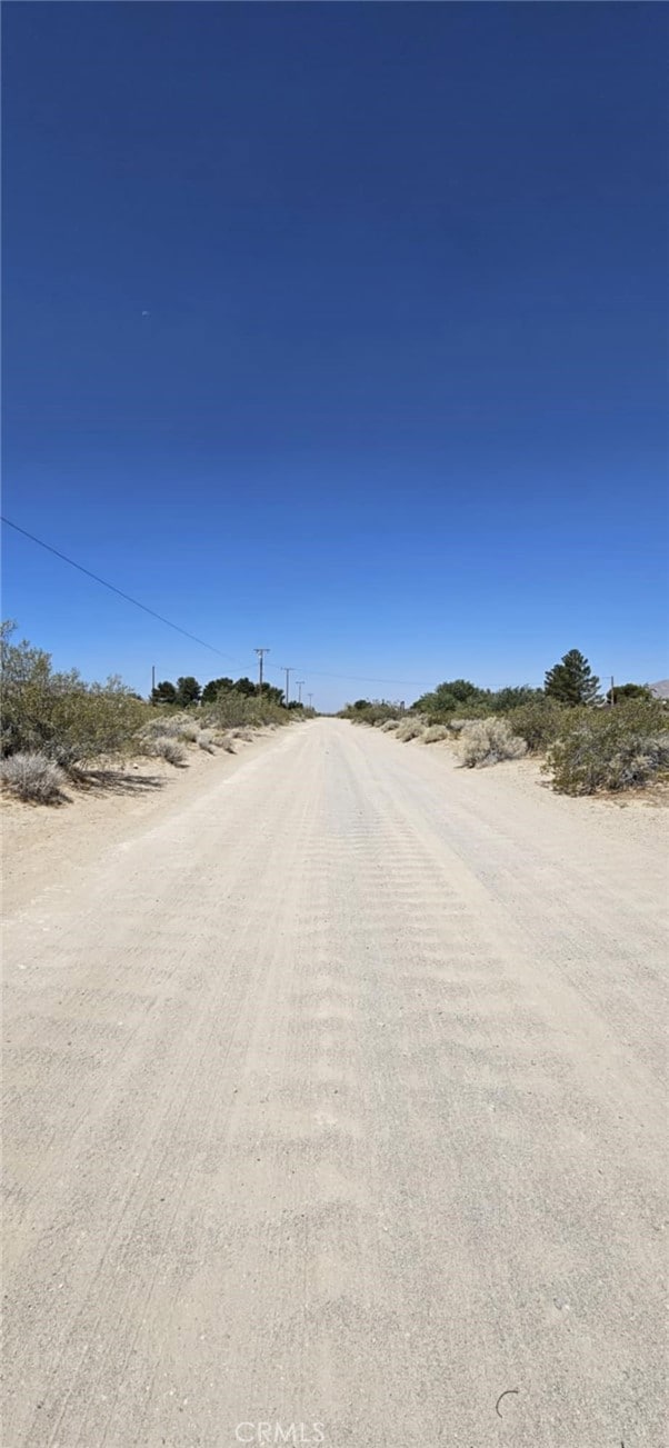 800 Desert View Rd, Lucerne Valley, CA 92356