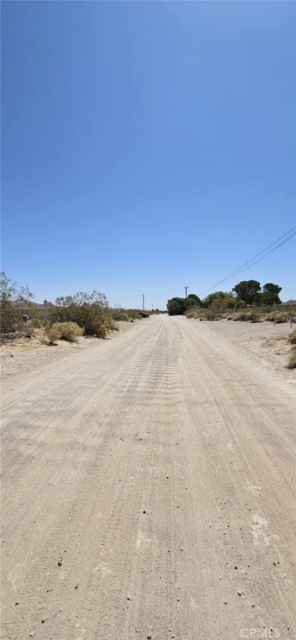 800 Desert View Rd, Lucerne Valley, CA 92356