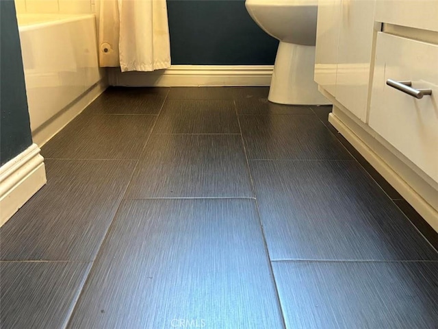 6914 Andasol Ave, Van Nuys, CA 91406 - view of bathroom