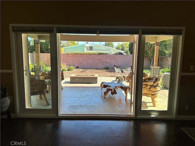 6914 Andasol Ave, Lake Balboa, CA 91406 - photo 16