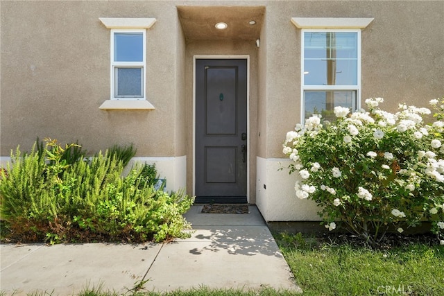 7600 N Courage Way, Van Nuys, CA 91405 - view of exterior entry featuring stucco siding