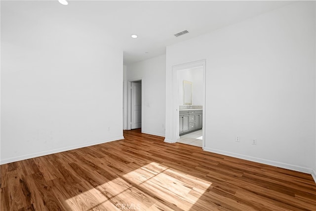 7600 N Courage Way, Van Nuys, CA 91405 - spare room with light wood-style flooring and recessed lighting
