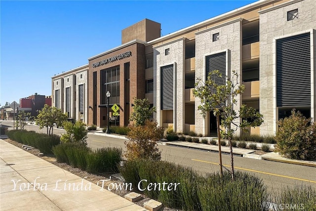 4692 Lakeview Ave Unit 8, Yorba Linda, CA 92886 - view of building exterior