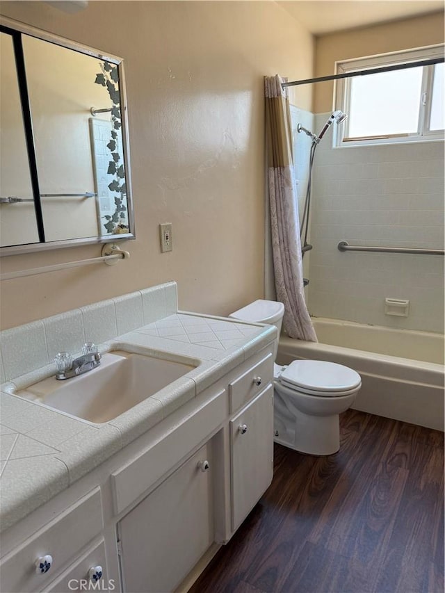 7395 Sage Ave, Yucca Valley, CA 92284 - bathroom with vanity, shower / bath combination with curtain, and wood finished floors
