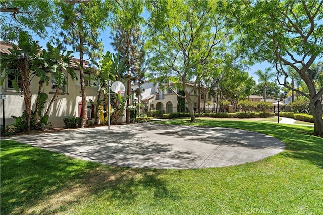 811 Larkridge, Irvine, CA 92618 - view of property's community with community basketball court and a yard