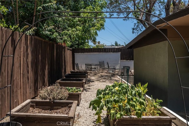 14137 Viburnum Dr, Whittier, CA 90604 - view of yard with a garden