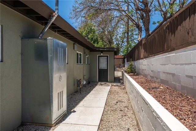 14137 Viburnum Dr, Whittier, CA 90604 - view of property exterior with stucco siding