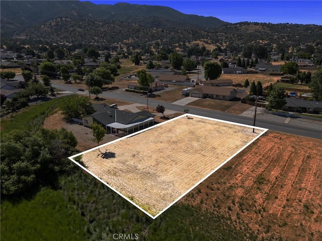 28201 Stallion Springs Dr, Tehachapi, CA 93561 - view of property location with property boundaries highlighted and a mountainous background
