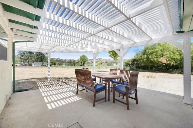 28201 Stallion Springs Dr, Tehachapi, CA 93561 - view of patio featuring outdoor dining area and a pergola