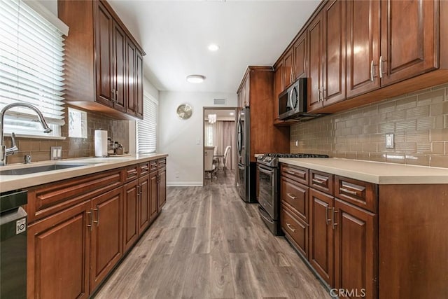 15409 Wyandotte St, Van Nuys, CA 91406 - photo 34