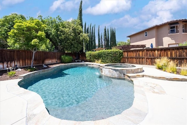 42365 Westar Ct, Murrieta, CA 92562 - view of swimming pool featuring a fenced backyard, a patio area, and a pool with connected hot tub