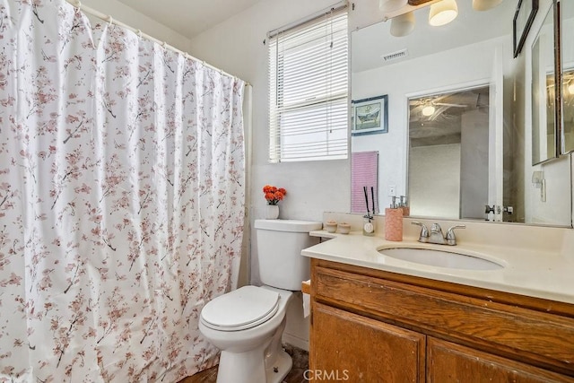 2134 Moonlight Ct, Palmdale, CA 93550 - bathroom featuring vanity and a shower with shower curtain