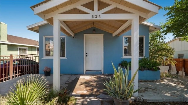 533 E Fredricks St, Barstow, CA 92311 - entrance to property with stucco siding and a patio