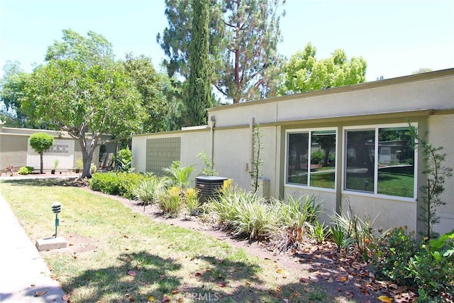 170 Avenida Majorca Unit A, Laguna Woods, CA 92637 - view of property exterior featuring stucco siding
