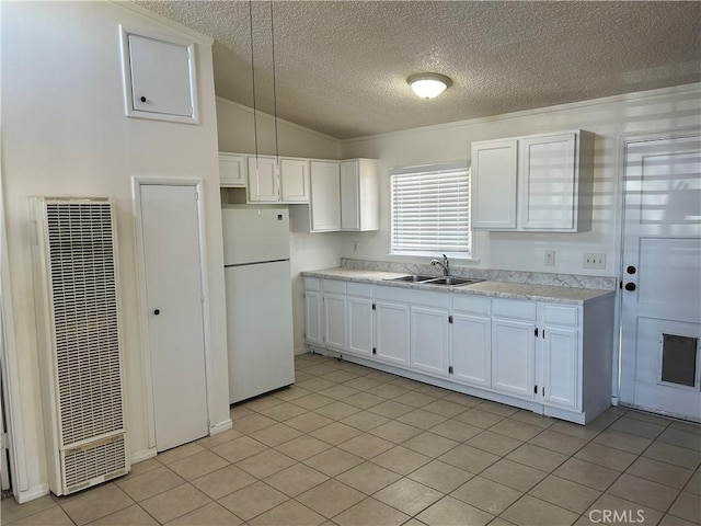 22042 Elkalo Rd, Apple Valley, CA 92307 - photo 4
