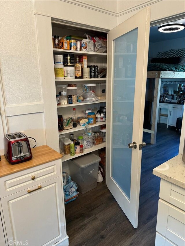 1355 N Gordon St, Pomona, CA 91768 - view of storage area