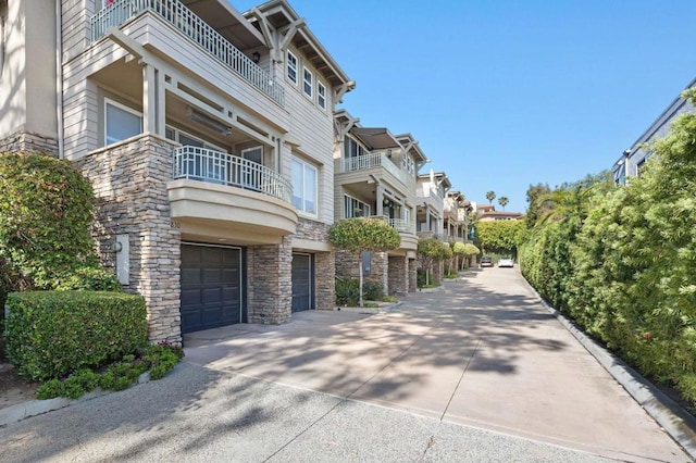 834 S Cedros, Solana Beach, CA 92075 - view of street featuring a residential view