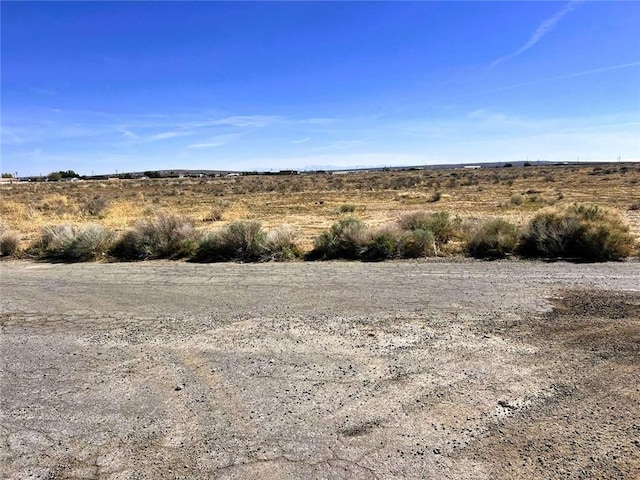 7820 Jacaranda Ave, California City, CA 93505 - photo 3