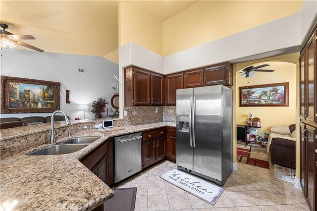 2039 W W Ave J7, Lancaster, CA 93536 - photo 13