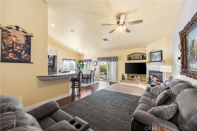2039 W W Ave J7, Lancaster, CA 93536 - photo 3