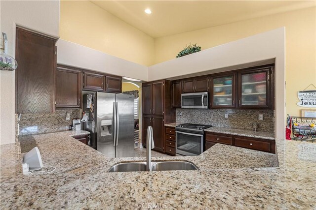 2039 W W Ave J7, Lancaster, CA 93536 - photo 8