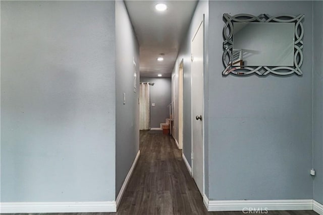 1602 N King St Unit E1, Santa Ana, CA 92706 - hallway featuring dark wood finished floors and recessed lighting