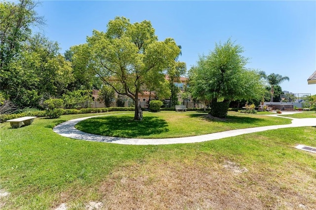 22501 Marilla St, Chatsworth, CA 91311 - surrounding community with a yard
