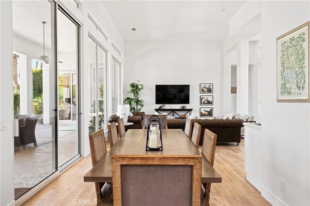 56610 Muirfield Ln, Quinta, CA 92253 - dining area featuring light wood-type flooring