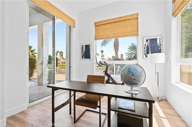 56610 Muirfield Ln, Quinta, CA 92253 - office space featuring light wood finished floors and baseboards