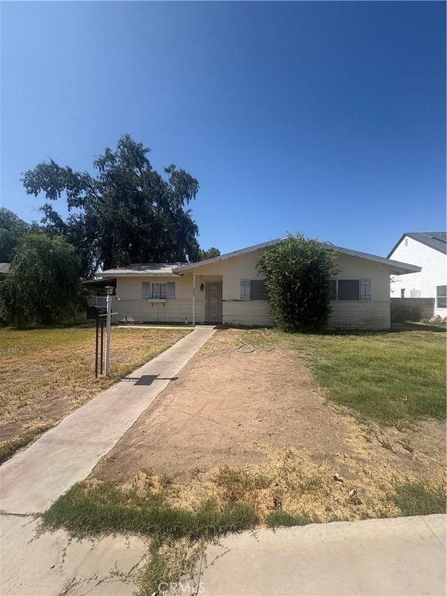927 E Murphy, Blythe, CA 92225 - single story home featuring a front yard