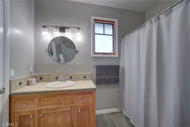 2166 Lopez Dr, Arroyo Grande, CA 93420 - bathroom with vanity and curtained shower