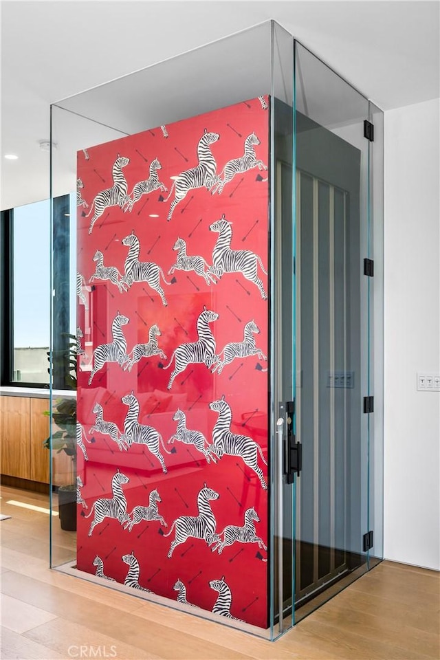 2821 Alma Ave, Manhattan Beach, CA 90266 - detailed view of wood finished floors
