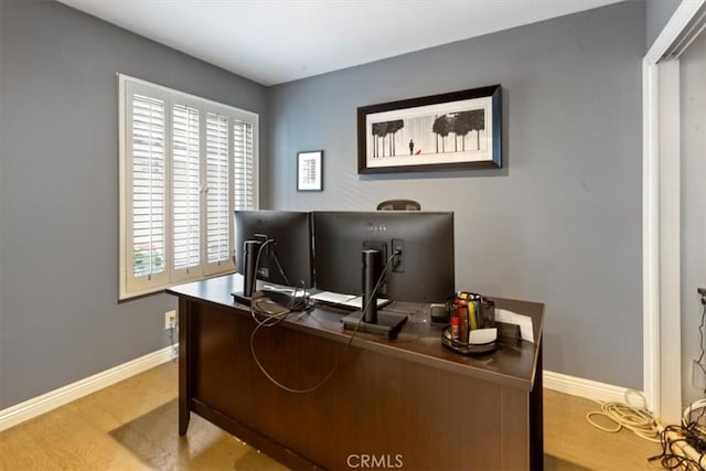1174 Kingston St, Costa Mesa, CA 92626 - office space featuring wood finished floors and baseboards