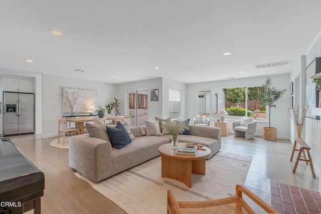 455 E Laurel Ave, Sierra Madre, CA 91024 - living area featuring light wood-style floors and recessed lighting