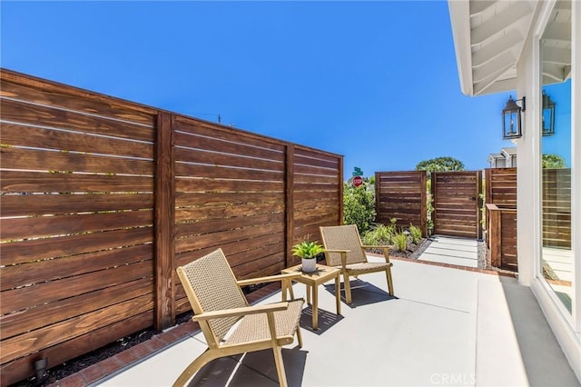 245 Surf Pl, Seal Beach, CA 90740 - view of patio