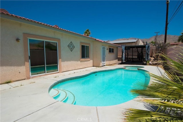 9464 Palm Dr, Desert Hot Springs, CA 92240 - view of pool with a pool with connected hot tub