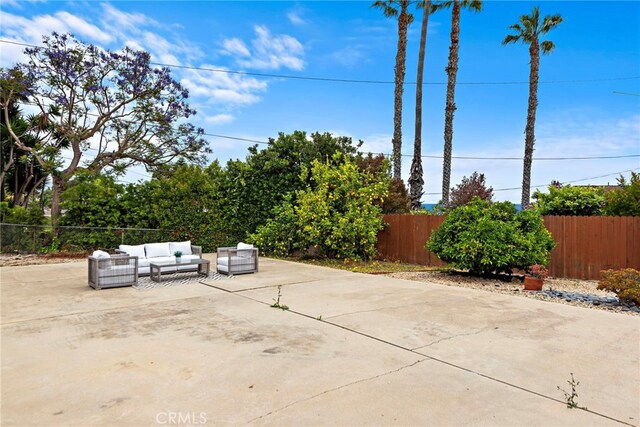 8 Clipper Rd, Rancho Palos Verdes, CA 90275 - view of vehicle parking