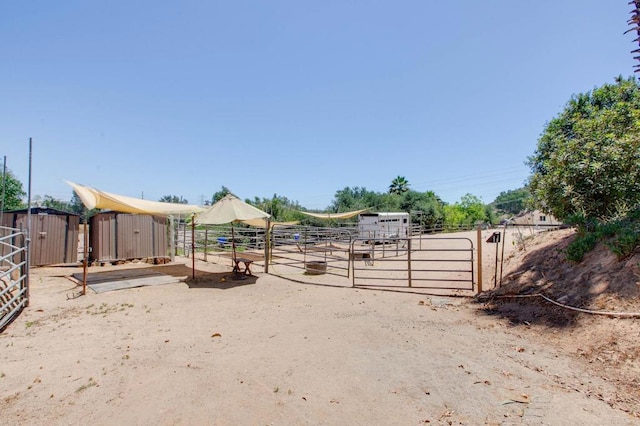 2605 Kauana Loa Dr, Escondido, CA 92029 - view of yard with an exterior structure and a shed