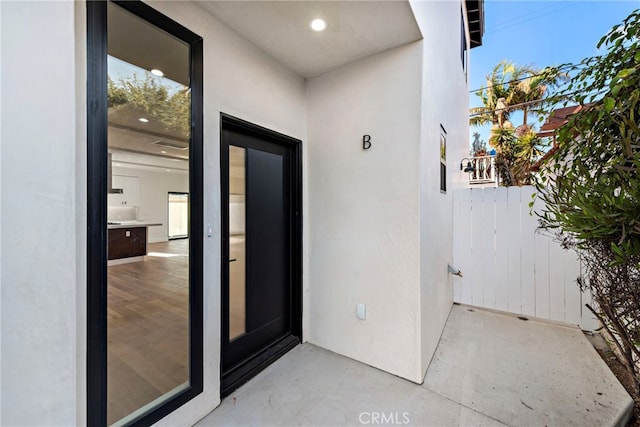 214 W Mariposa Unit B, San Clemente, CA 92672 - property entrance featuring stucco siding